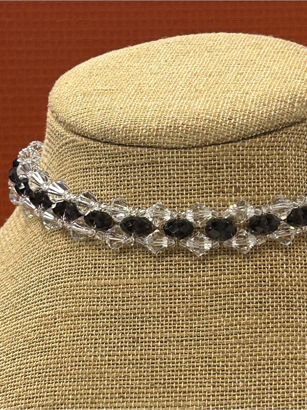 Beautiful glass crystal deep purple clear choker